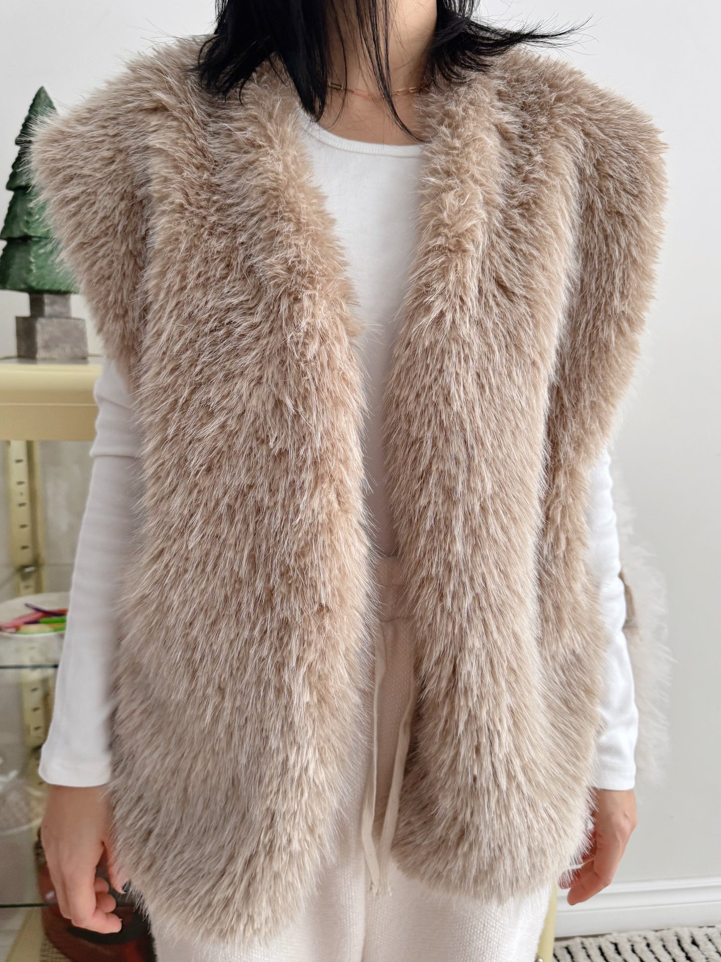 Moncher Fur Vest( ivory, beige)