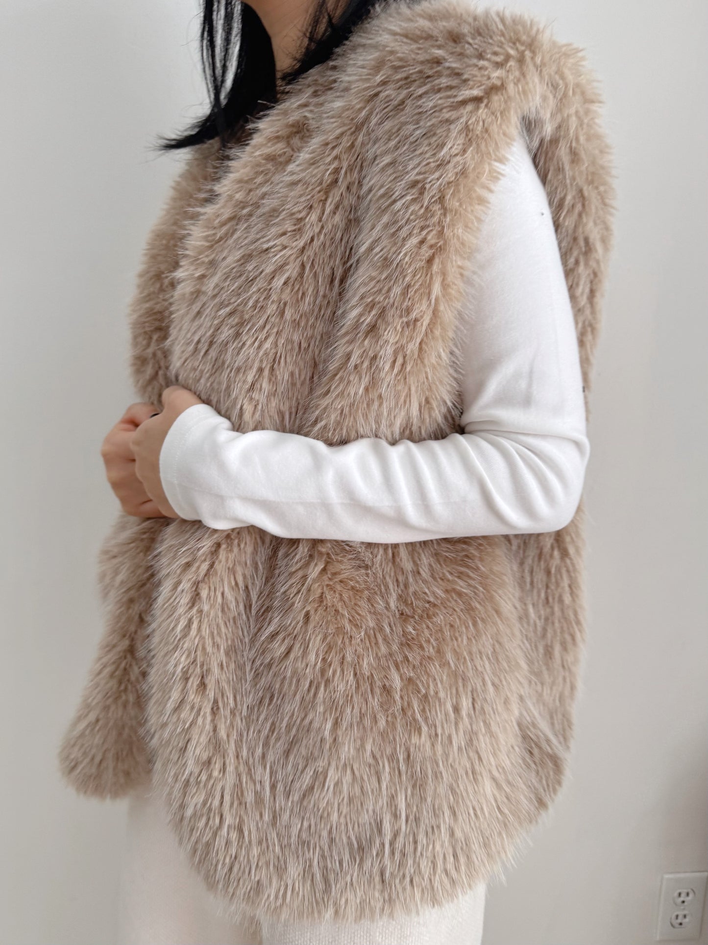Moncher Fur Vest( ivory, beige)
