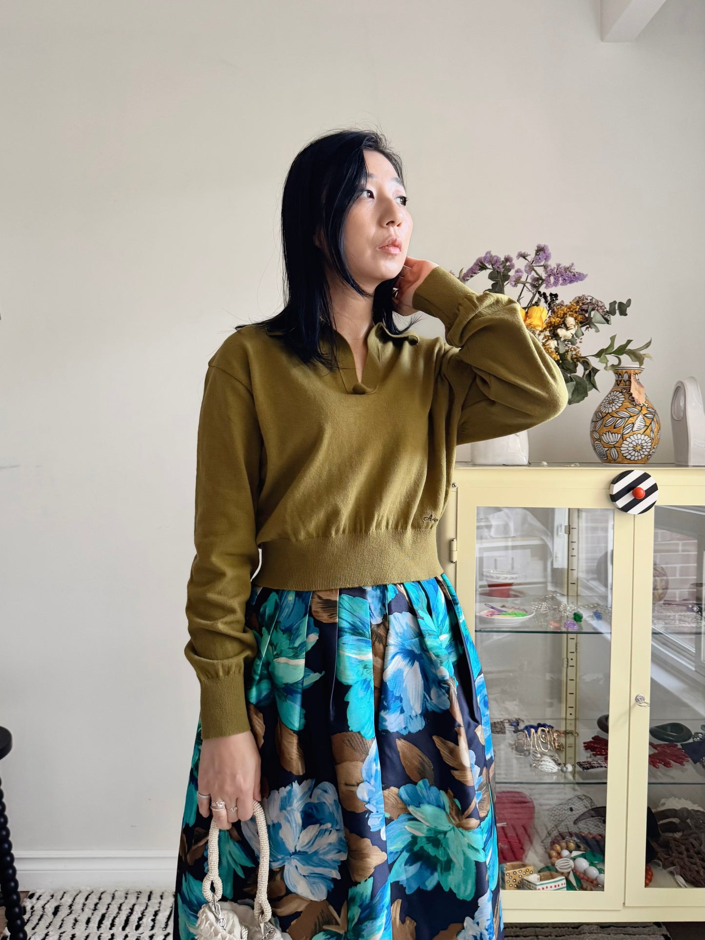 Olive Collar V-Slit Crop Knit