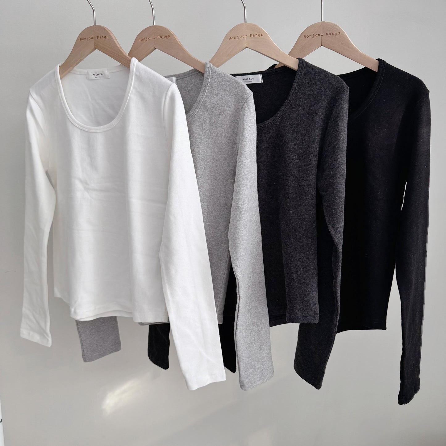 Basic cotton T-shirt (ivory, gray charcoal, black)