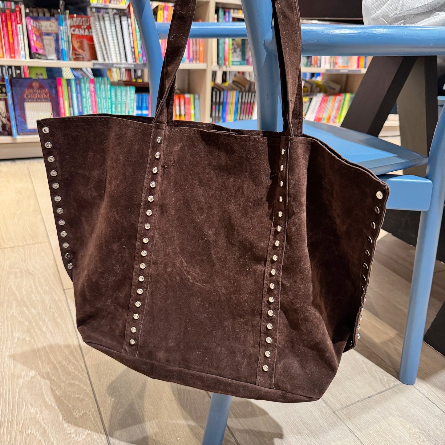 suede studded shoulder bag (brown, red, black)