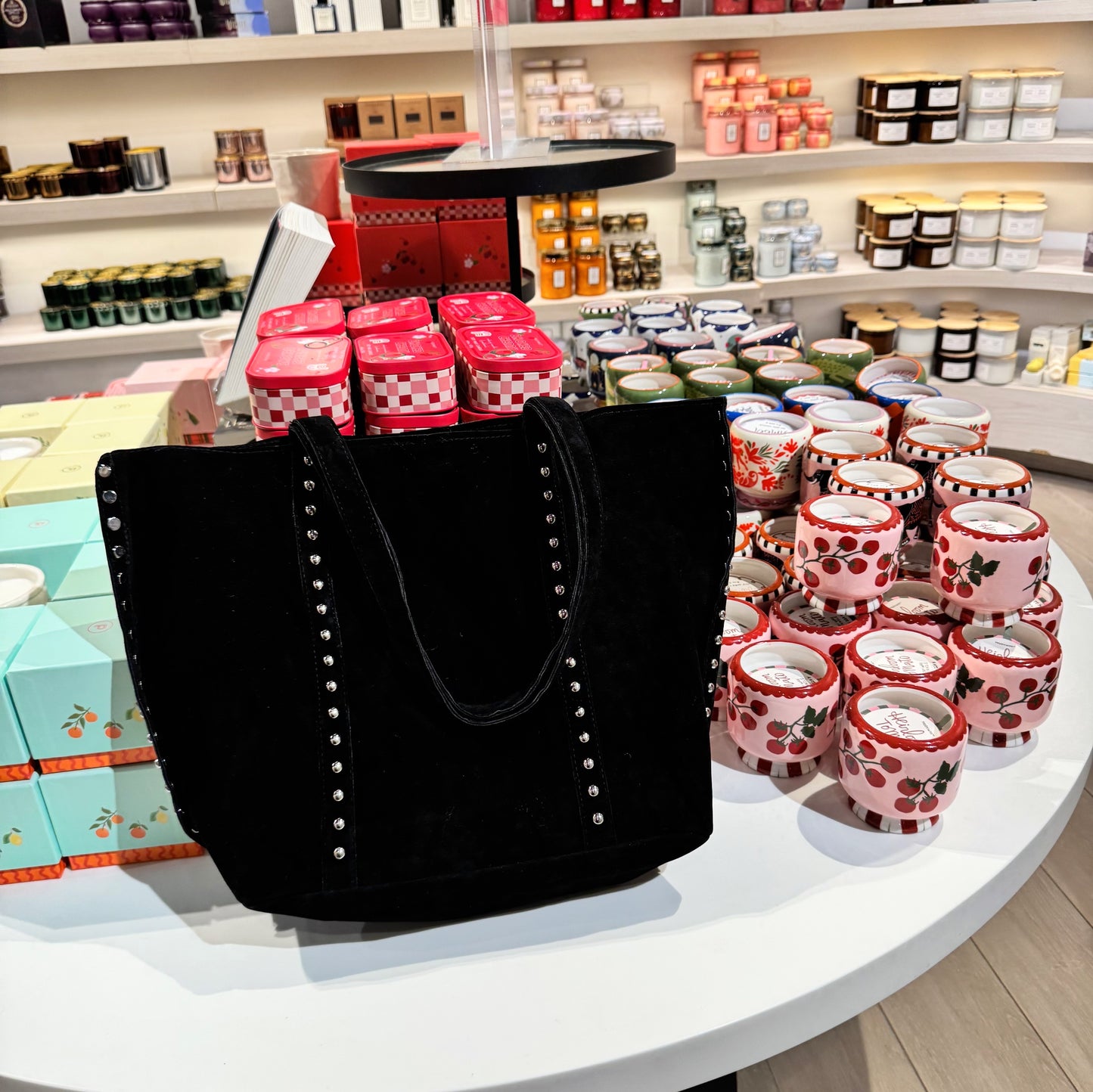 suede studded shoulder bag (brown, red, black)