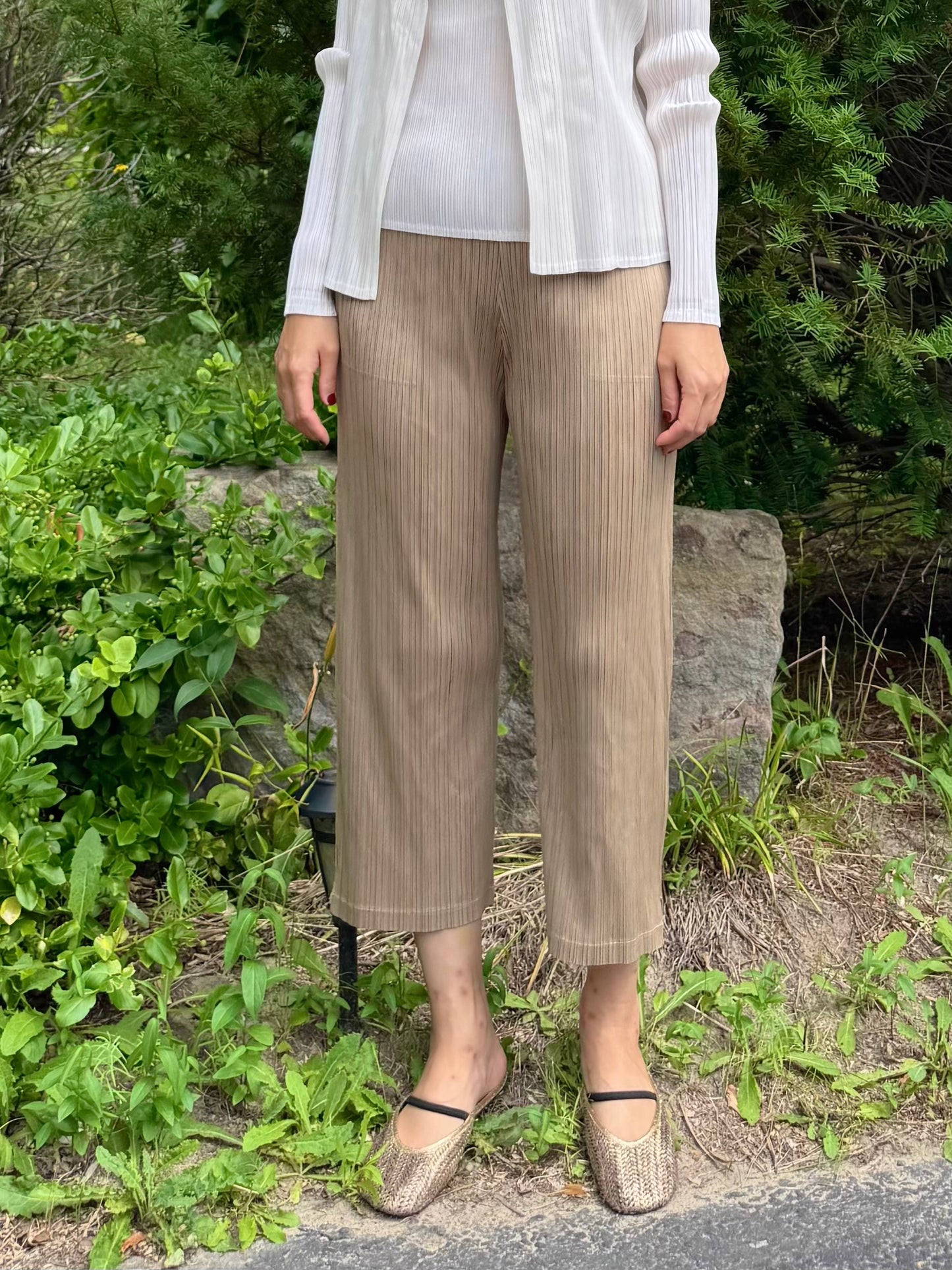 Pleated Glow Straight Pants