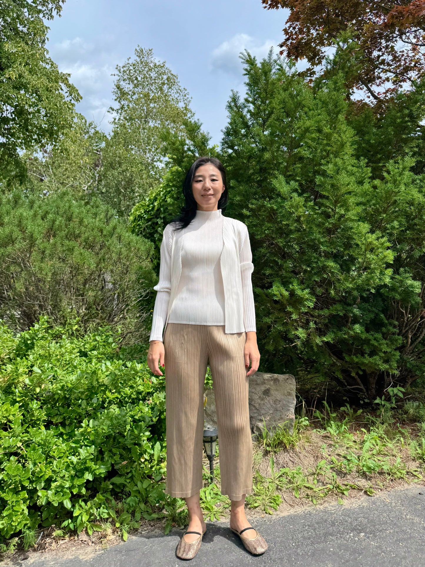 Pleated Glow Straight Pants