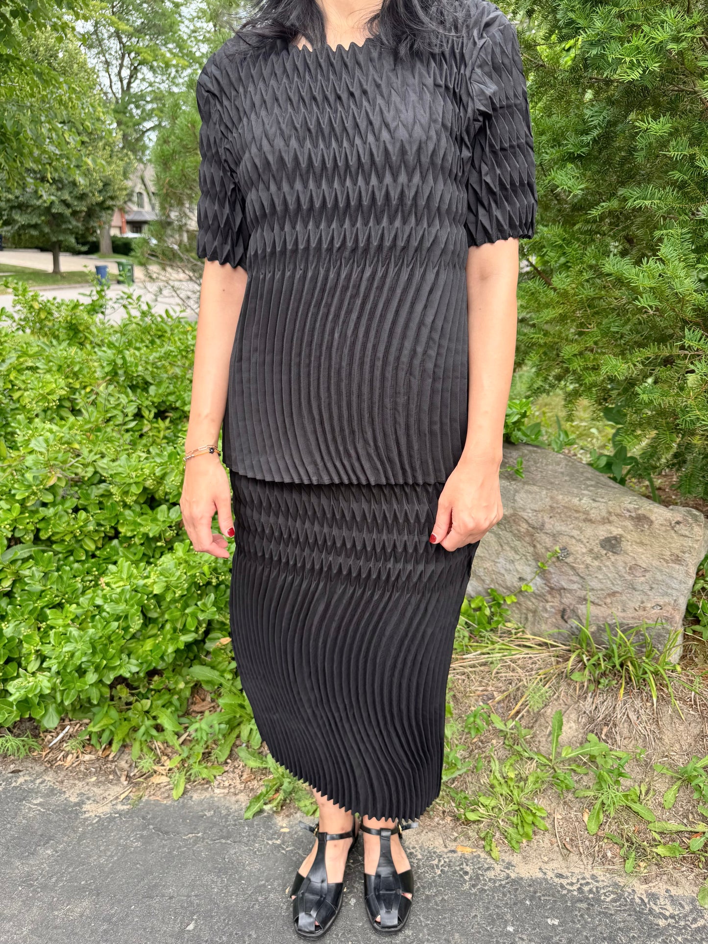 Pleated Texture Two-Piece Set(black,ivory)