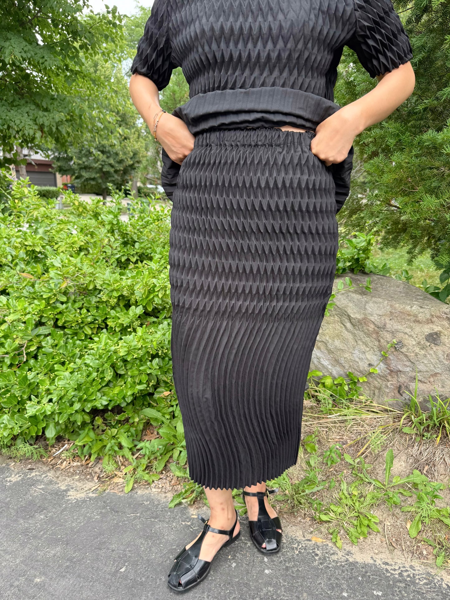 Pleated Texture Two-Piece Set(black,ivory)