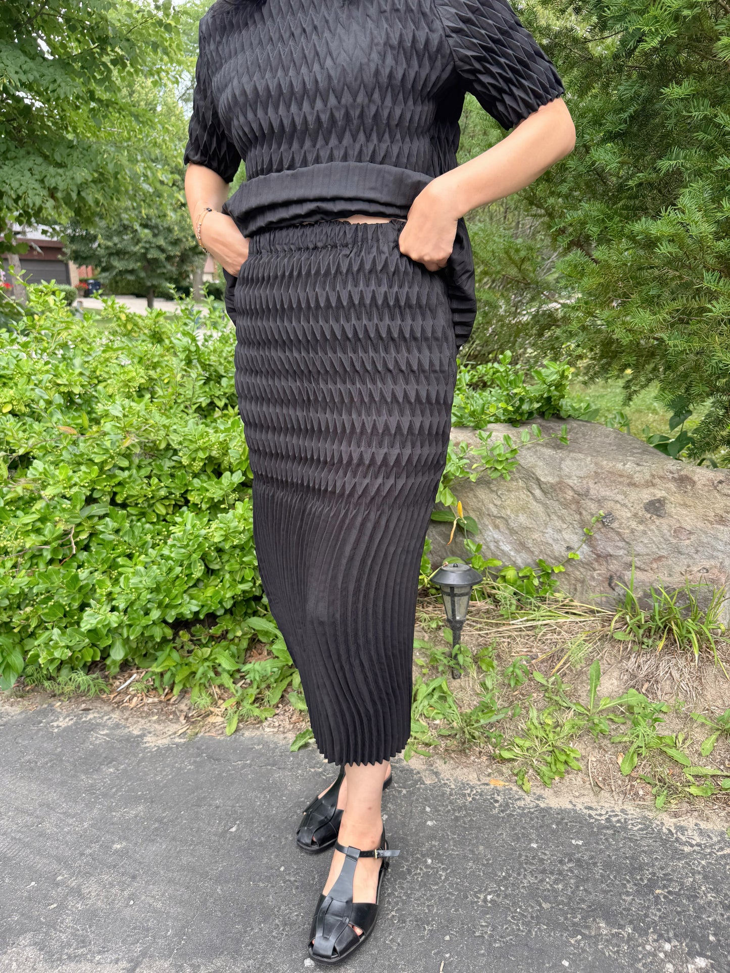 Pleated Texture Two-Piece Set(black,ivory)