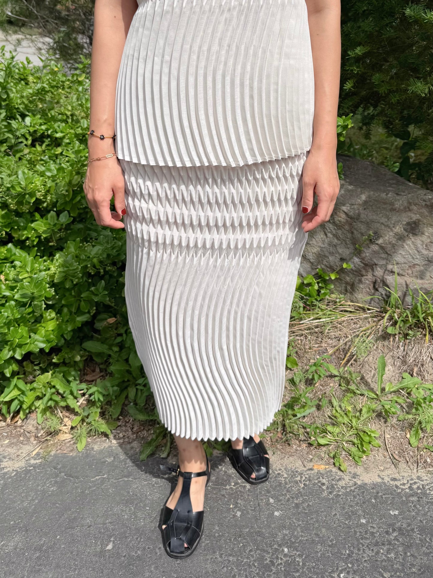 Pleated Texture Two-Piece Set(black,ivory)
