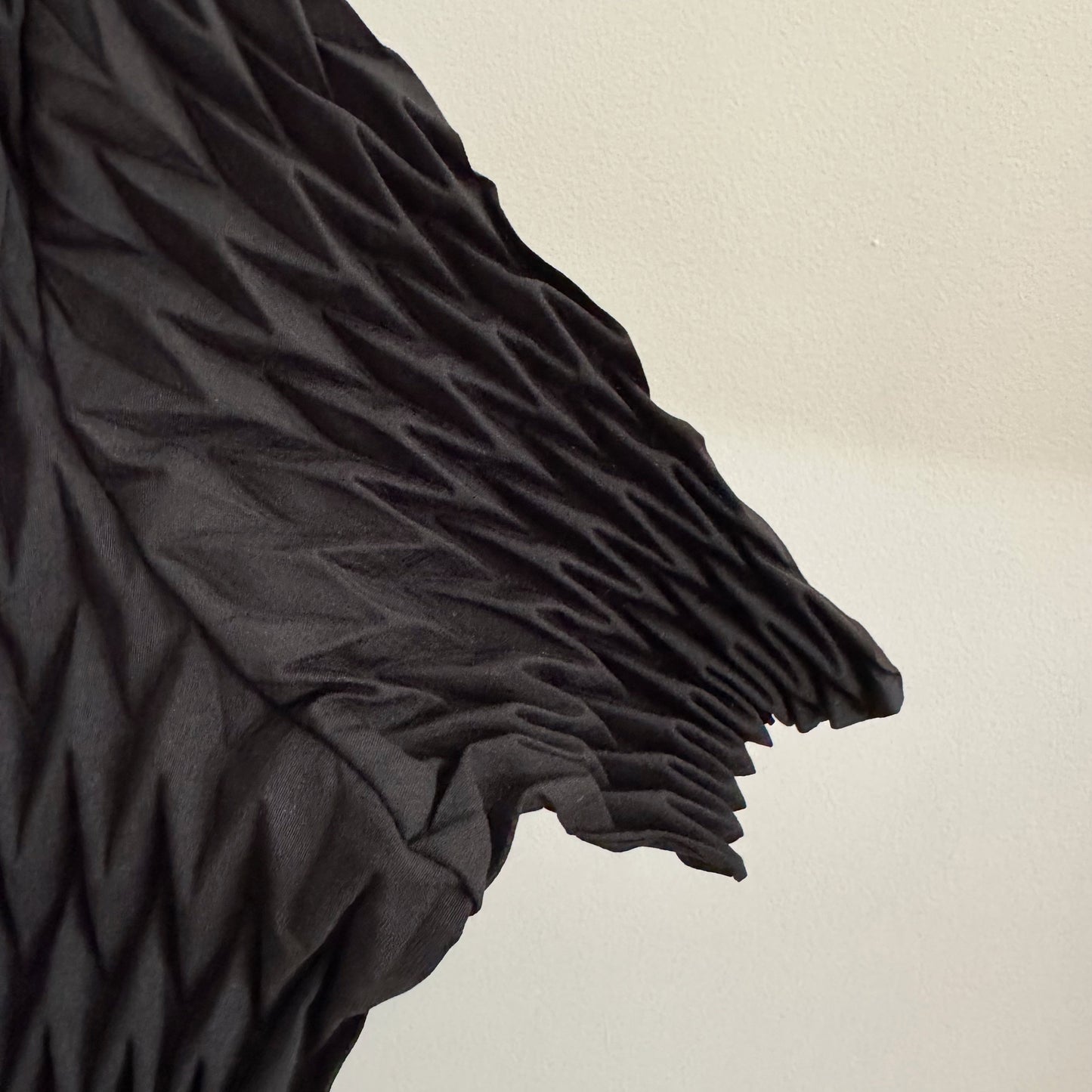 Pleated Texture Two-Piece Set(black,ivory)