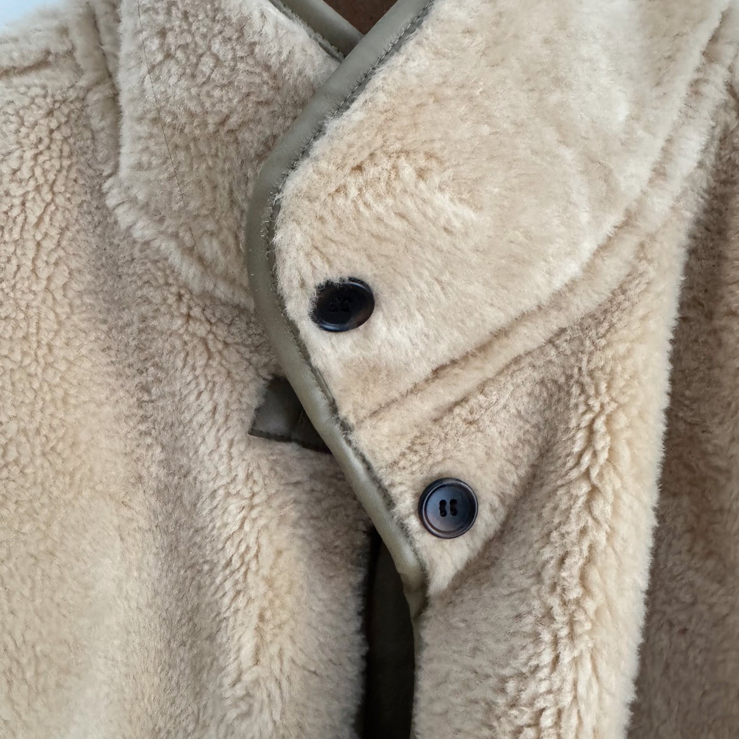 Reversible shearling jacket (brown, black)