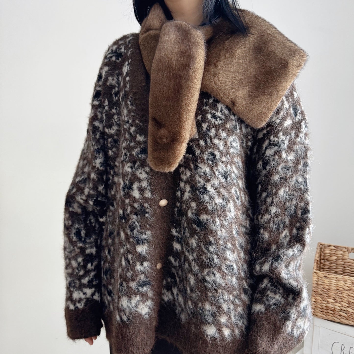 Oversized Leopard Print Cardigan (ivory , brown)