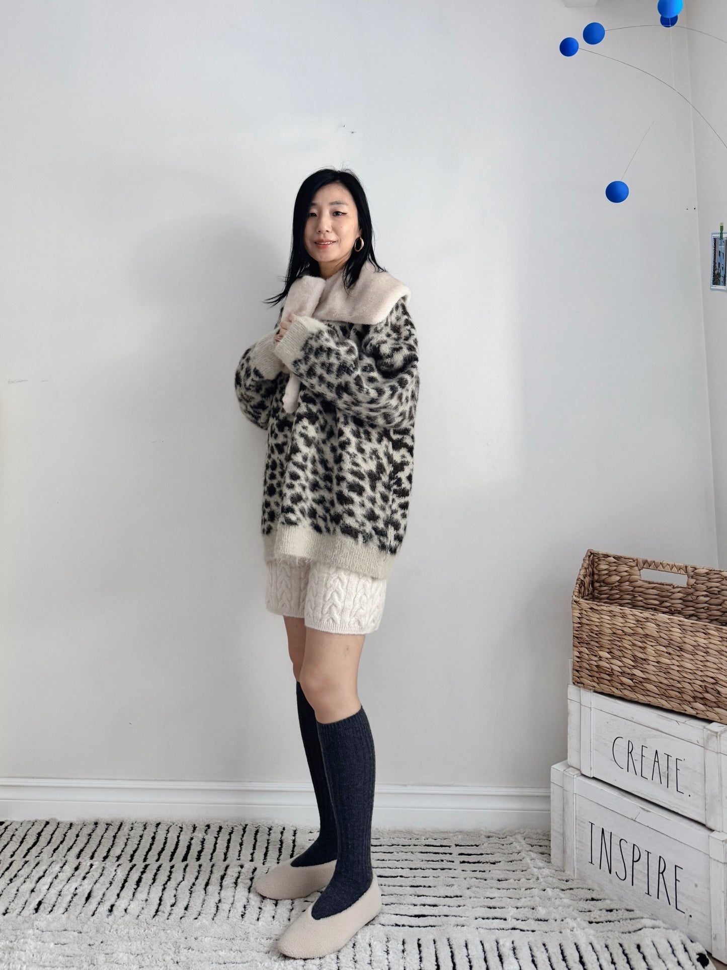 Oversized Leopard Print Cardigan (ivory , brown)