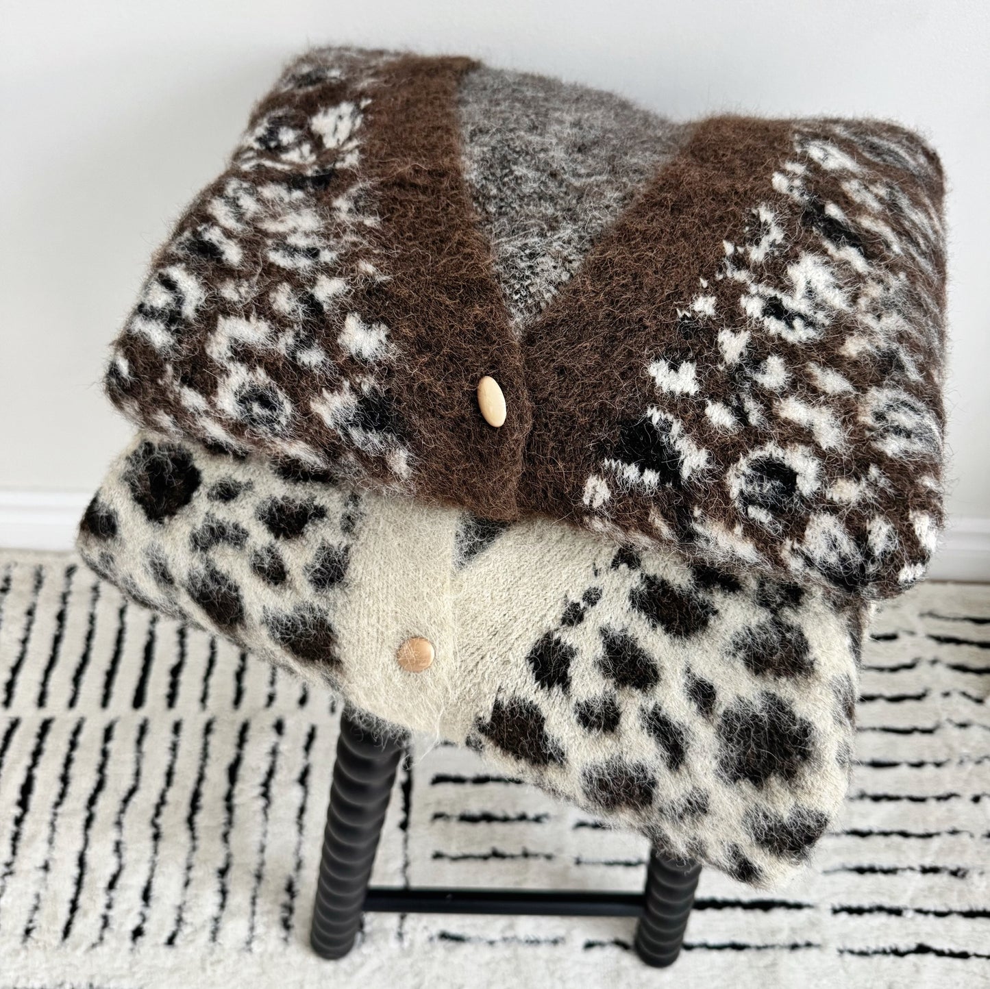 Oversized Leopard Print Cardigan (ivory , brown)