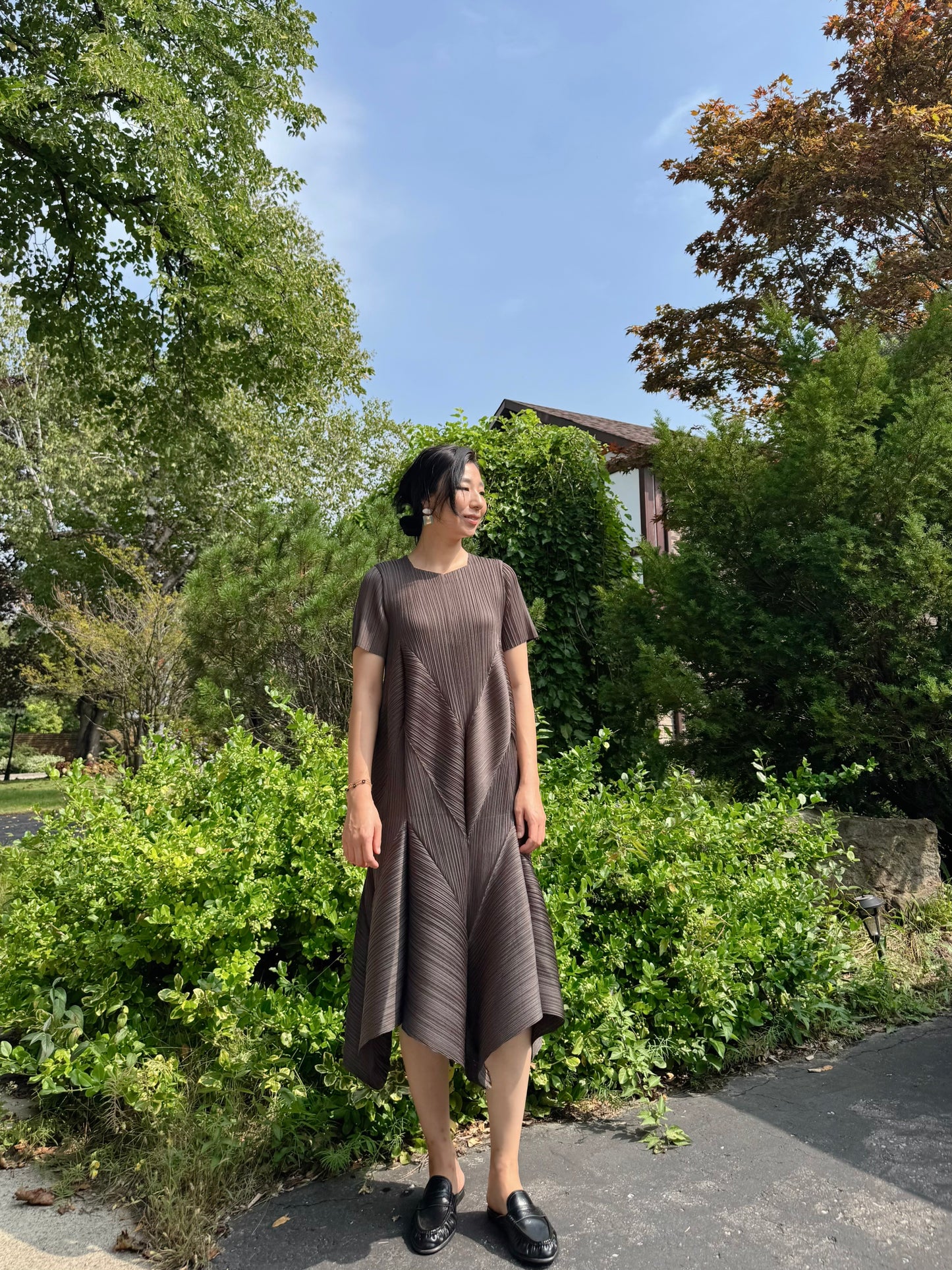 Pleated Short-Sleeve volume dress( ivory, black, brown)