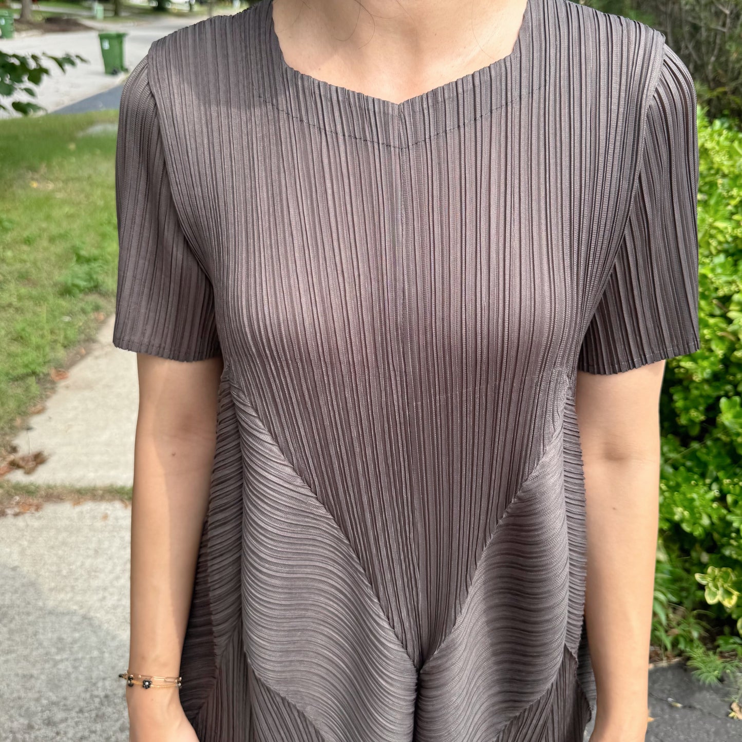 Pleated Short-Sleeve volume dress( ivory, black, brown)
