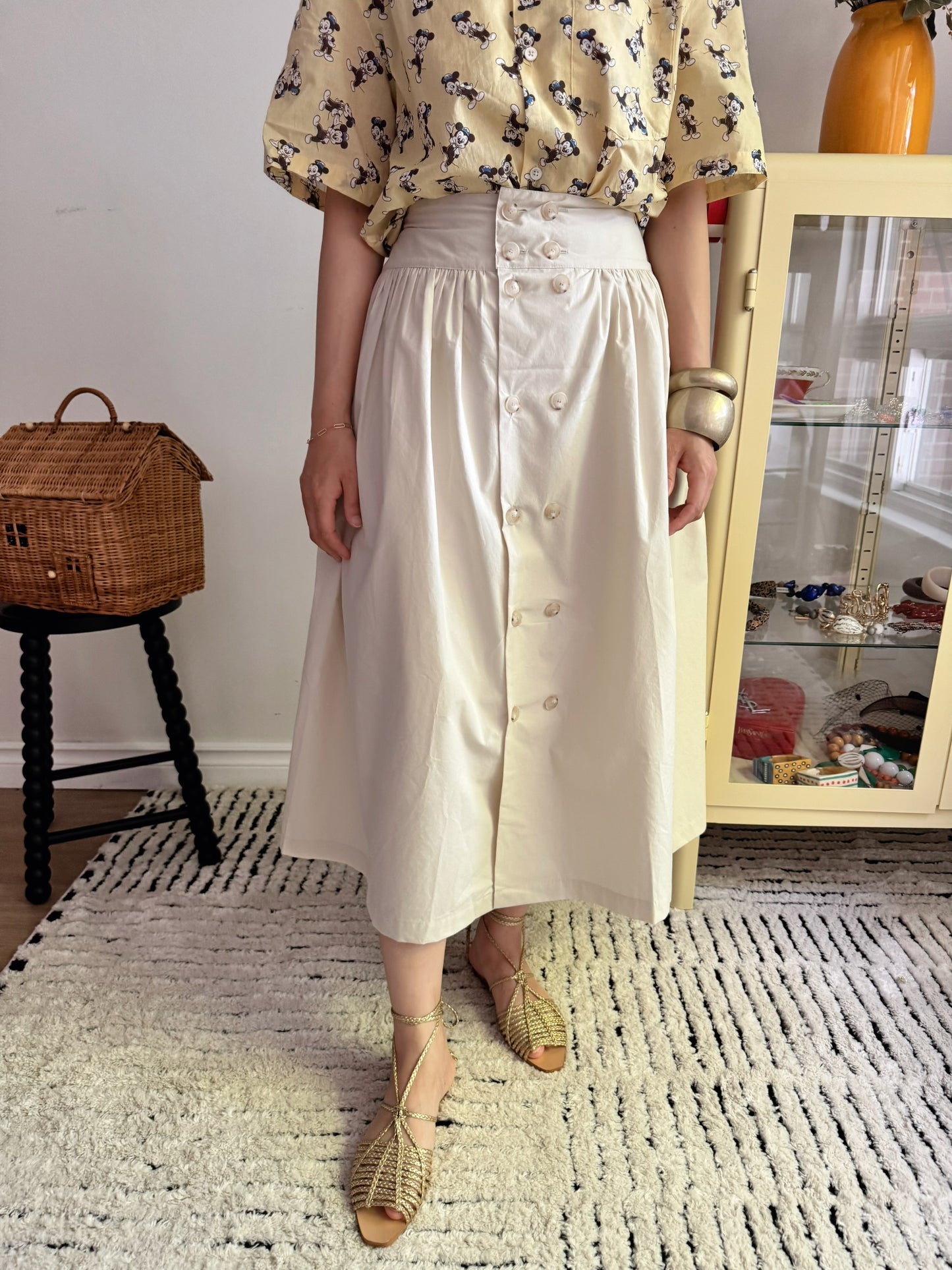 Double Button Skirt(  Beige, ivory, black)