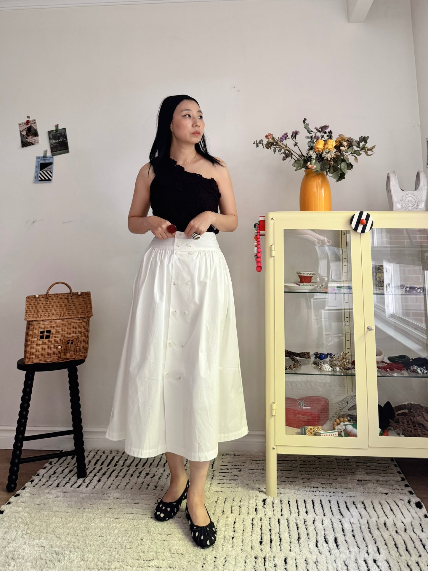 Double Button Skirt(  Beige, ivory, black)