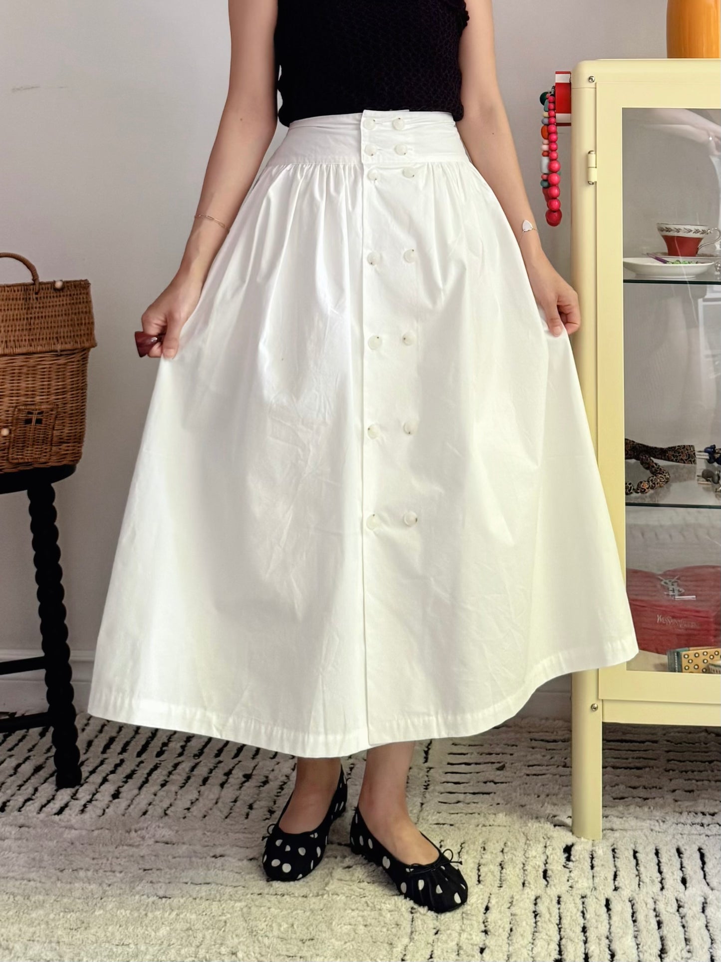 Double Button Skirt(  Beige, ivory, black)