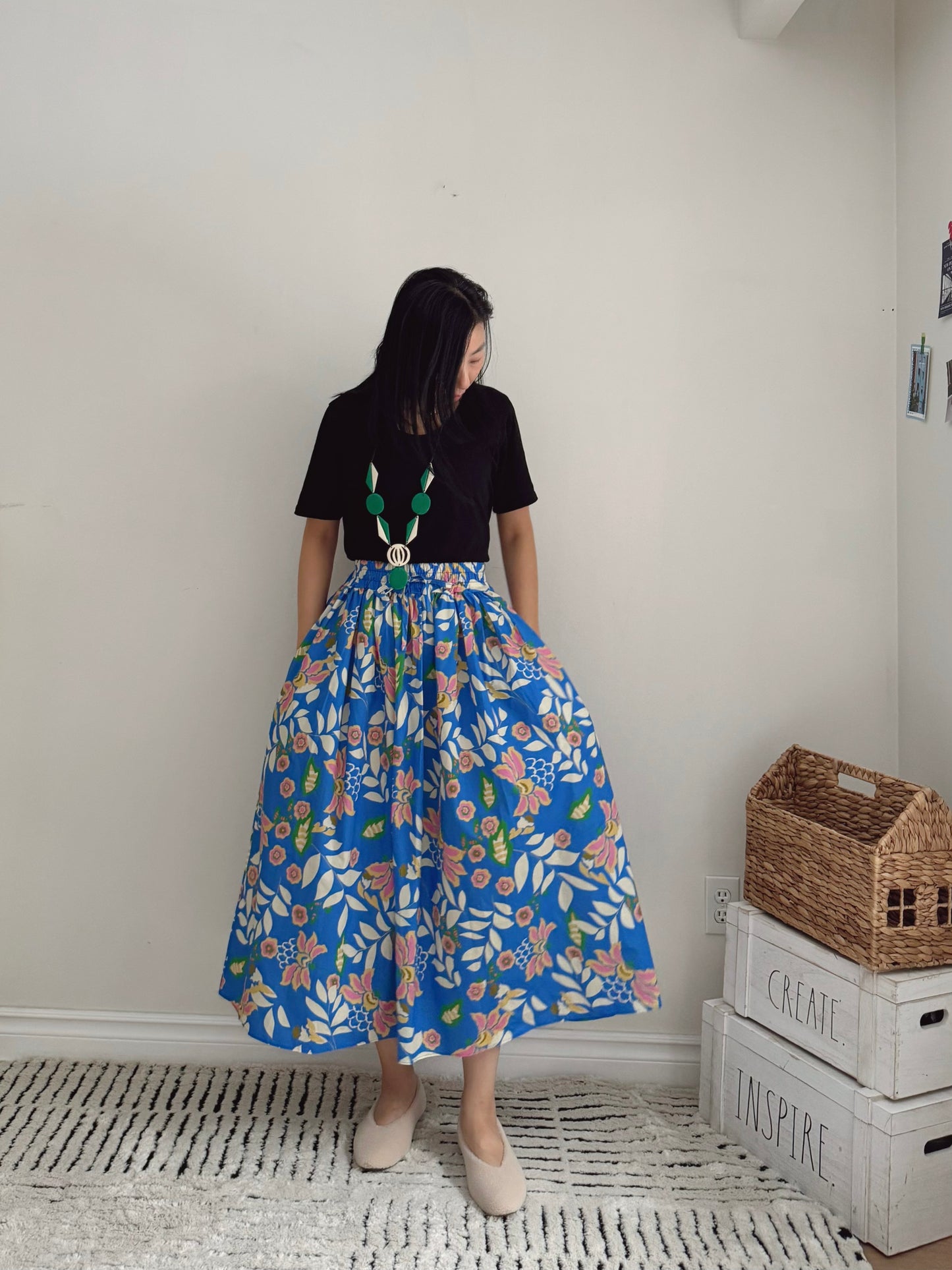 Flower banding skirt (blue, navy)