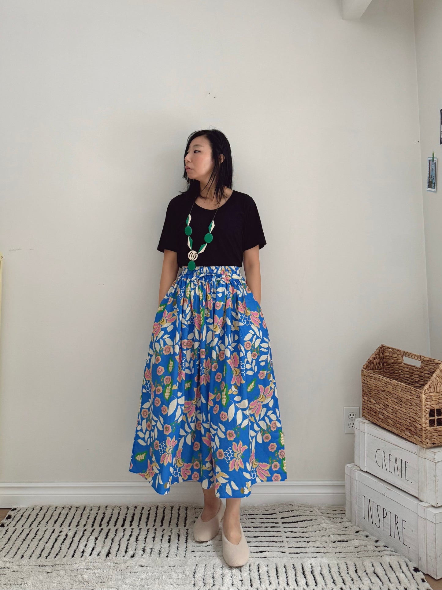 Flower banding skirt (blue, navy)