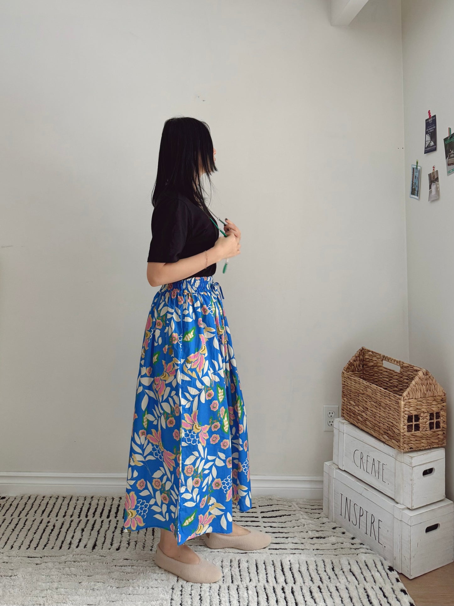 Flower banding skirt (blue, navy)