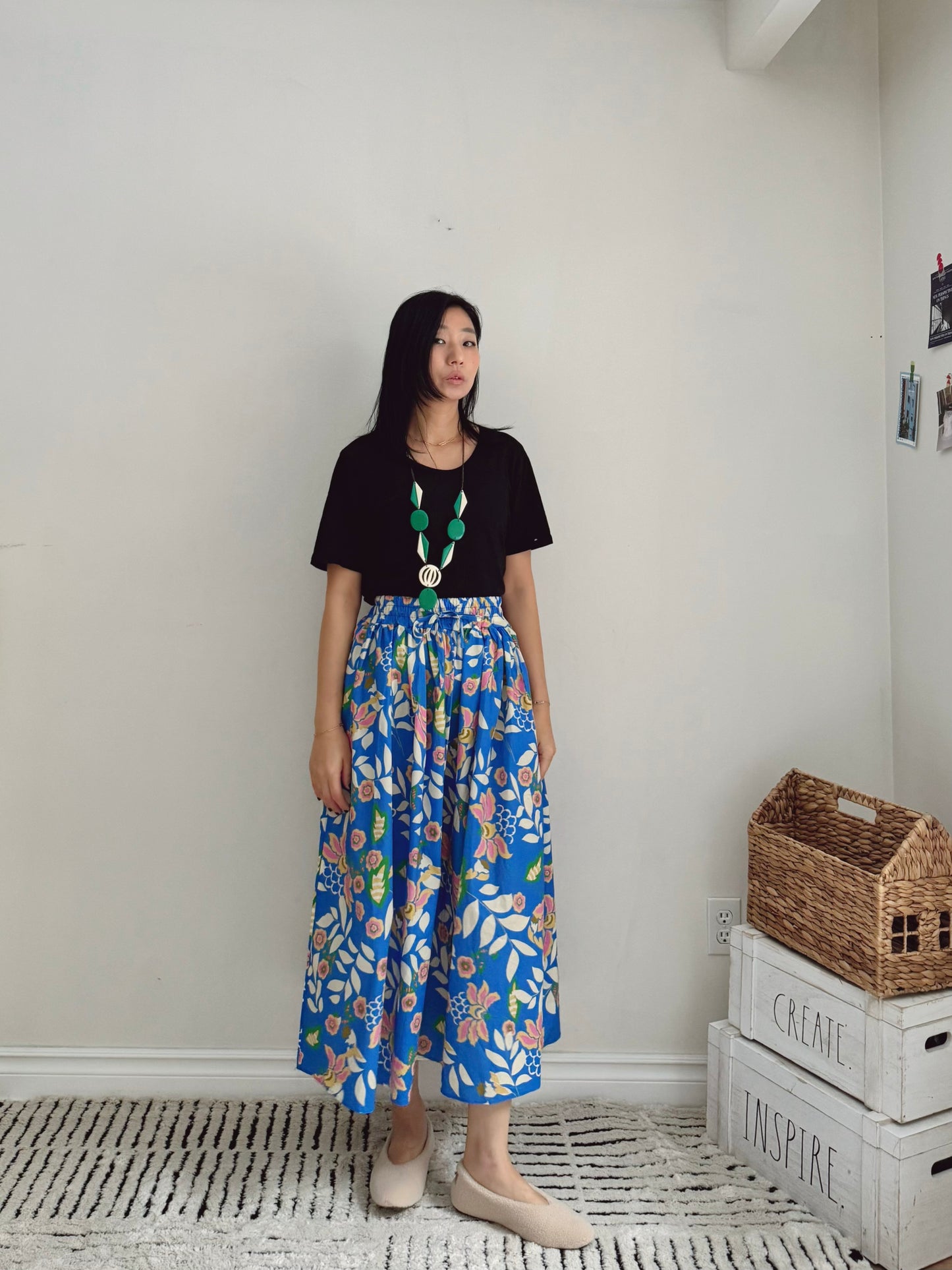 Flower banding skirt (blue, navy)