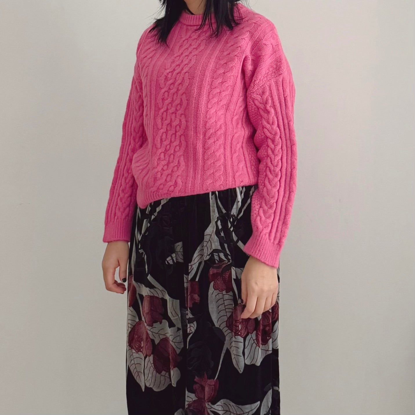 CABLE ROUND KNIT(pink , green, black )