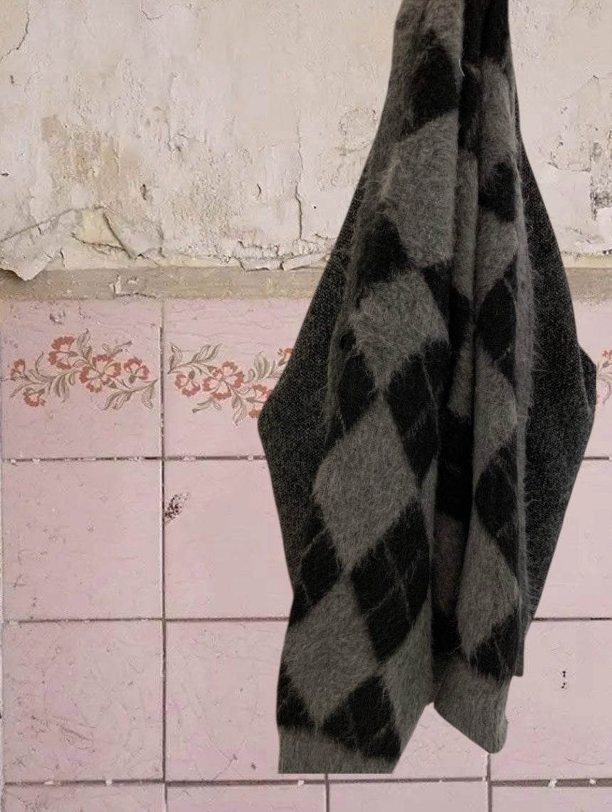 Argyle Cardigan (gray, charcoal)