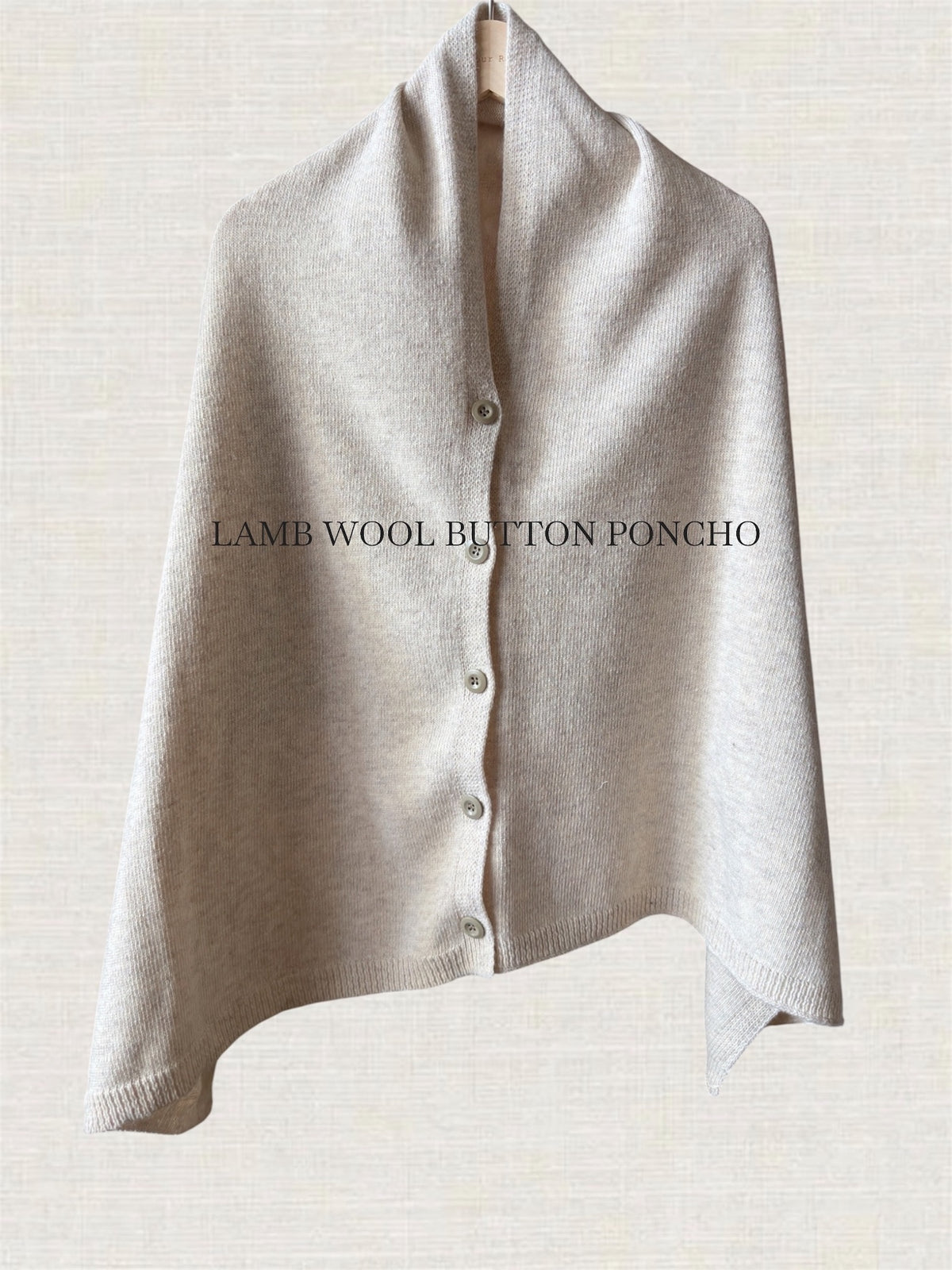 LAMB WOOL BUTTON PONCHO (Ivory, Navy)